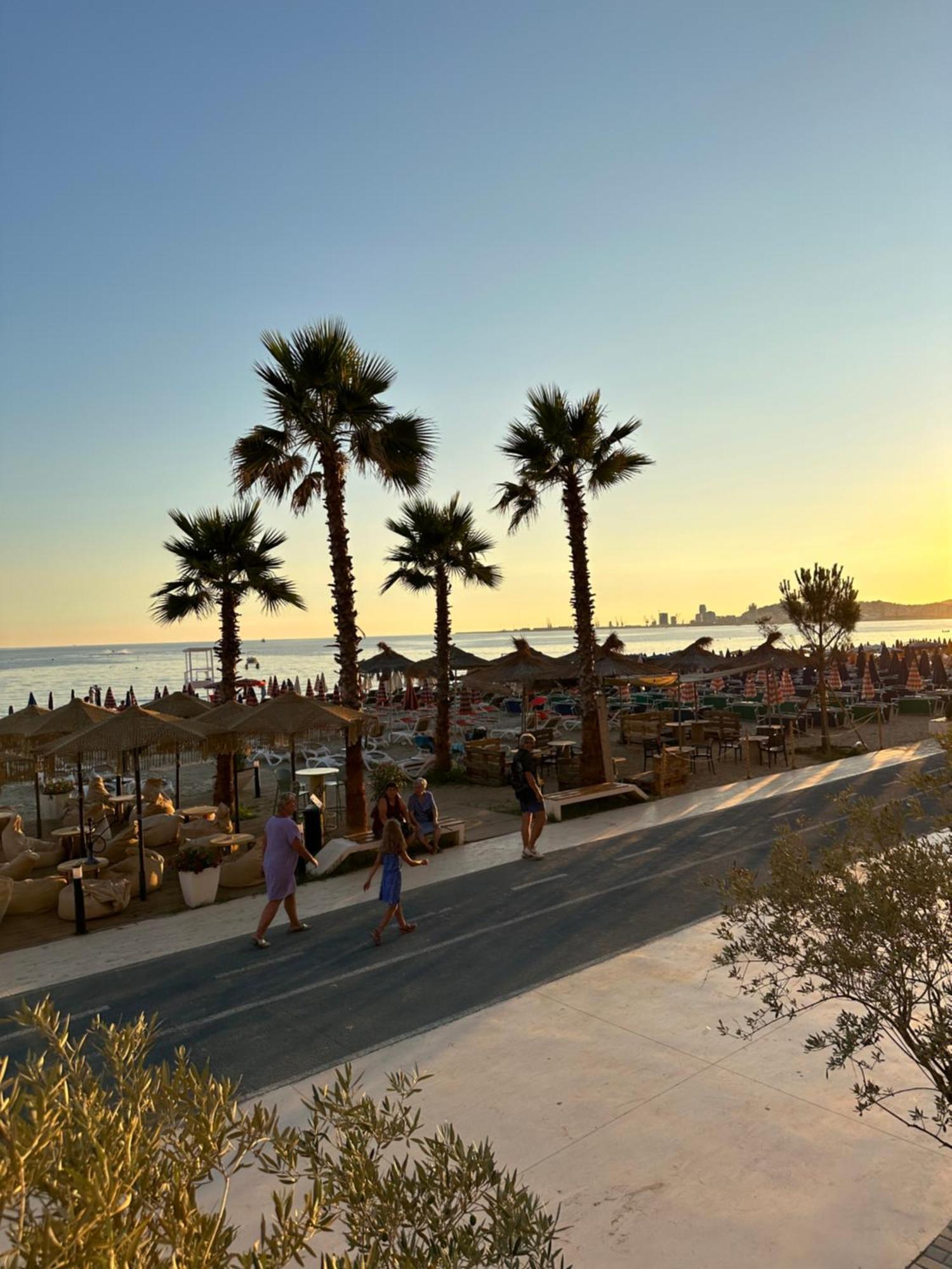 Dyrrah Seaside Apartments Durrës Extérieur photo